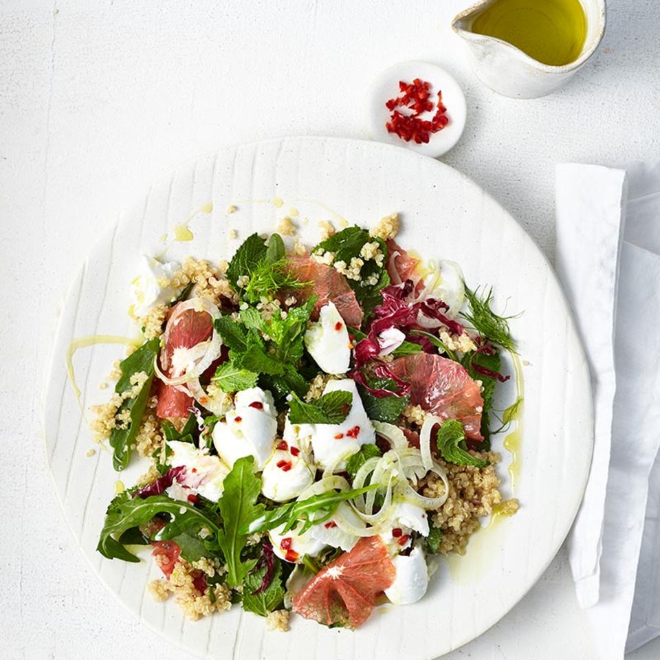 Salate mit Zitrusfrüchten liefern viel Vitamin C