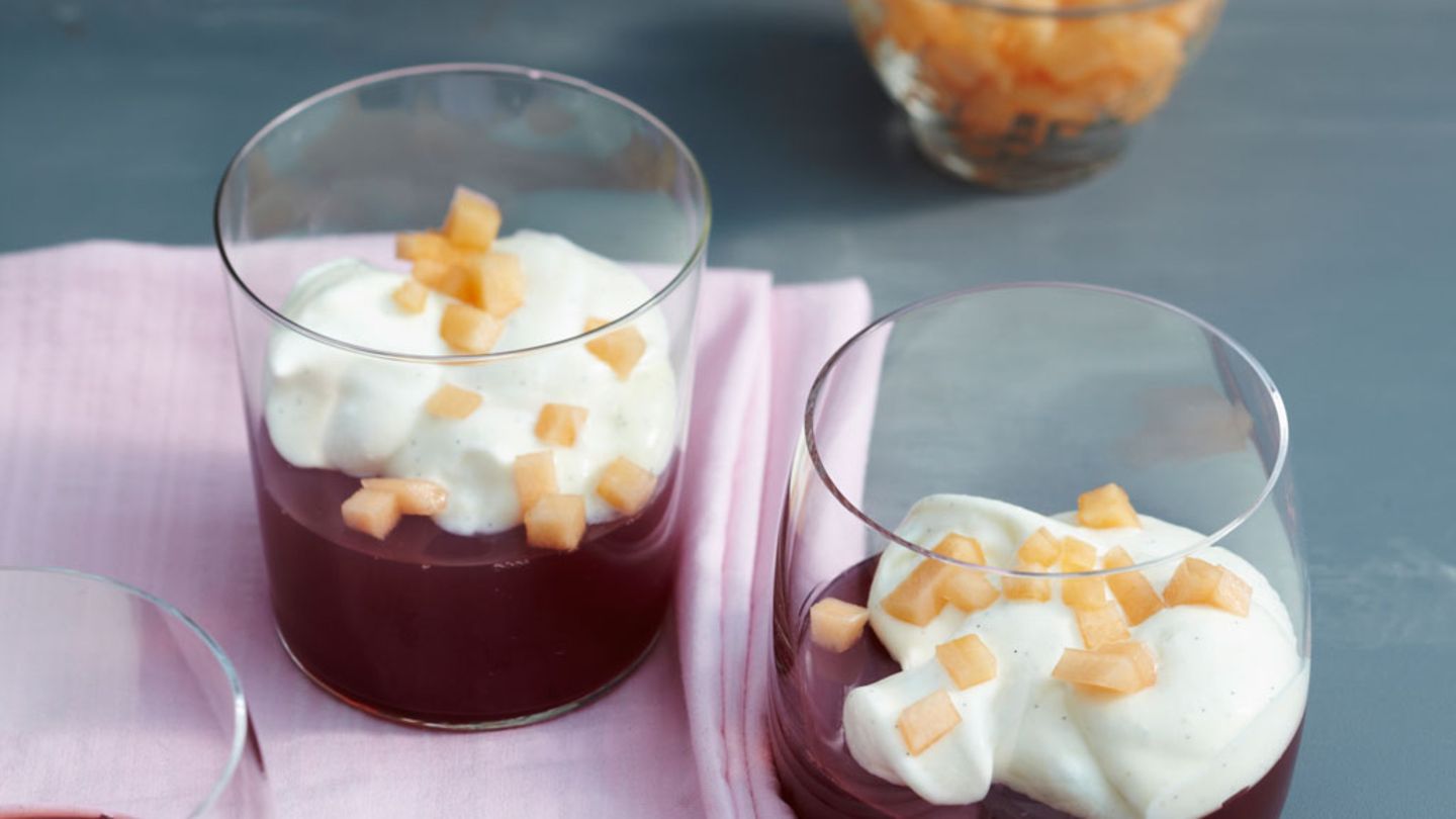 Erdbeer-Götterspeise mit Melone Rezept