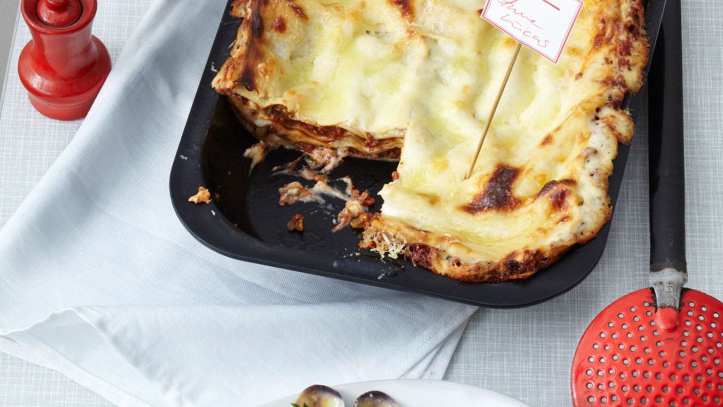 Lasagne mit Mozzarella-Béchamel Rezept - [ESSEN UND TRINKEN]