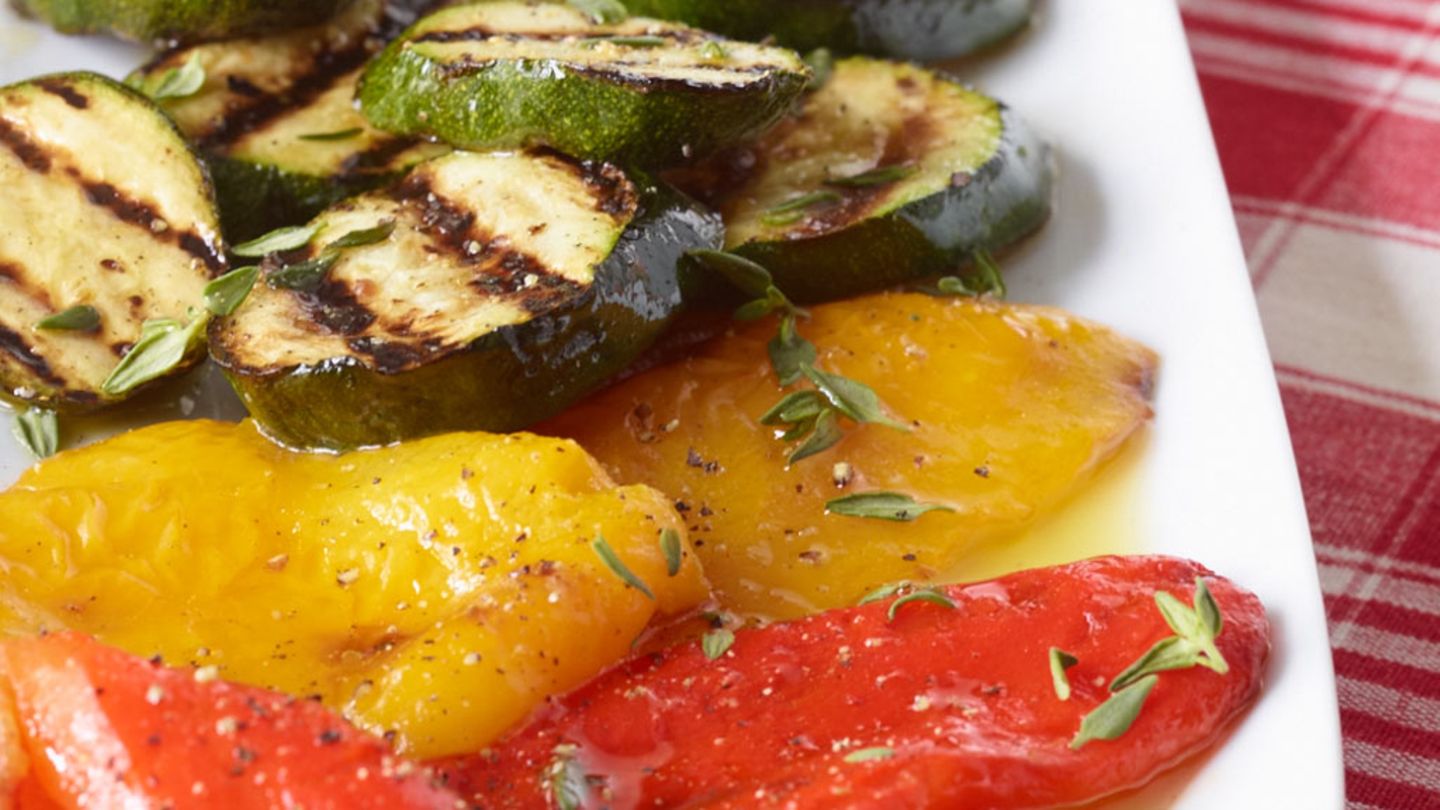 Gegrillte Zucchini Rezept - [ESSEN UND TRINKEN]