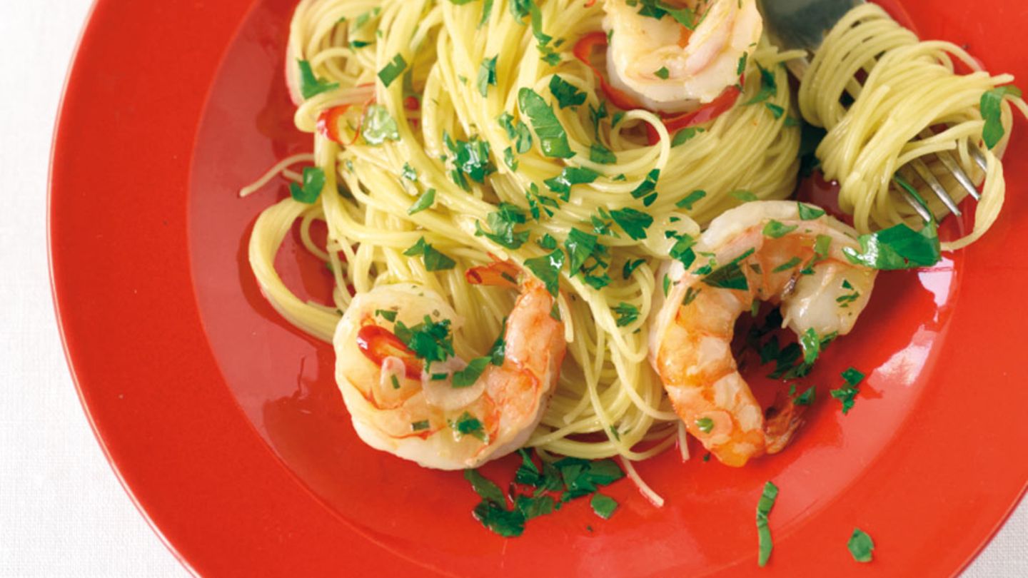 Capellini „aglio e olio“ mit Garnelen Rezept [ESSEN UND TRINKEN]