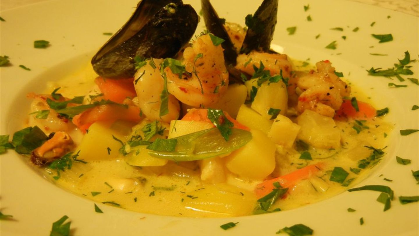Muschelsuppe mit Fenchel Rezept
