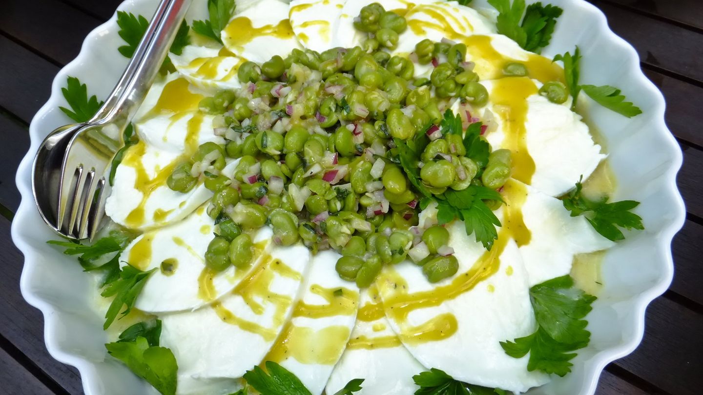 Mozzarella-Carpaccio mit Dicke-Bohnen-Vinaigrette Rezept