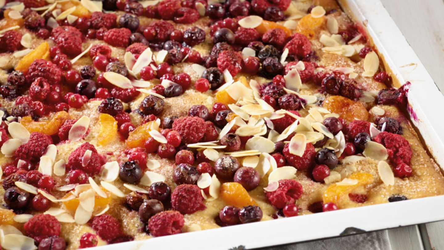 Bunter Beerenkuchen Rezept
