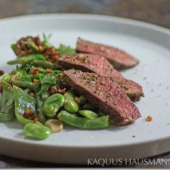 Bohnen-Speck-Salat mit Rinderhüfte