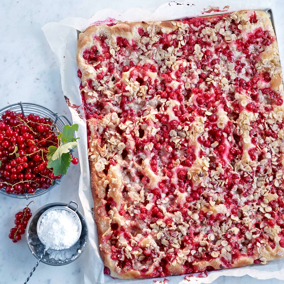 Kuchen und Torten mit Johannisbeeren