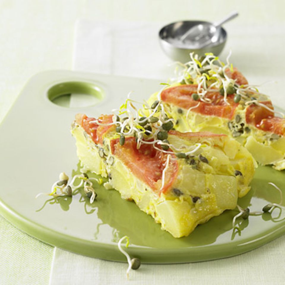 Kartoffeltortilla mit Linsensprossen