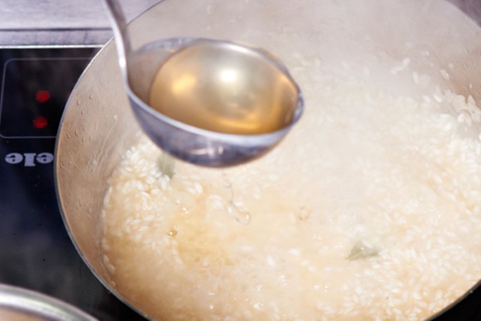 Weißwein-Risotto (Grundrezept) Weißwein-Risotto (Grundrezept)