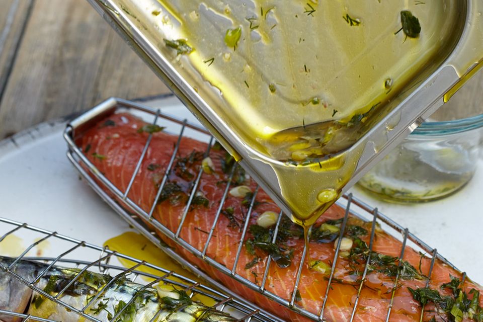 Lachs und Makrele mit Kräutermarinade Lachs und Makrele mit Kräutermarinade