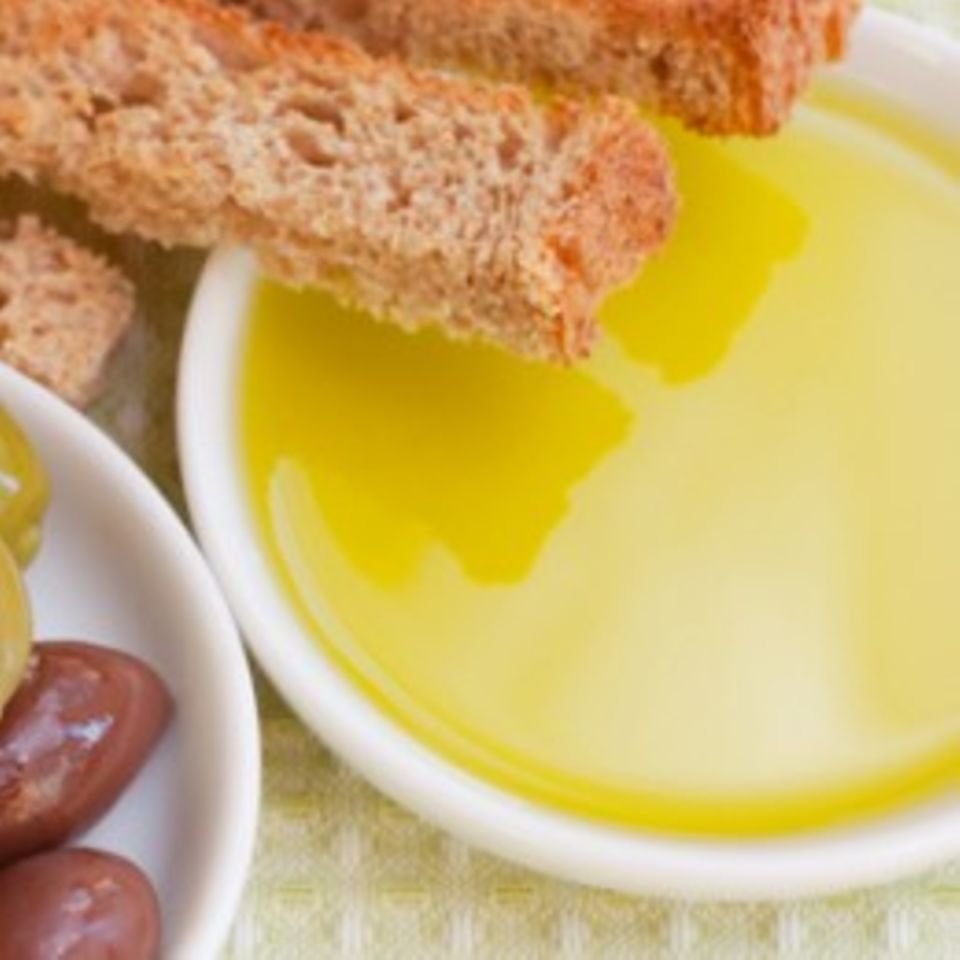 Schale Olivenöl
