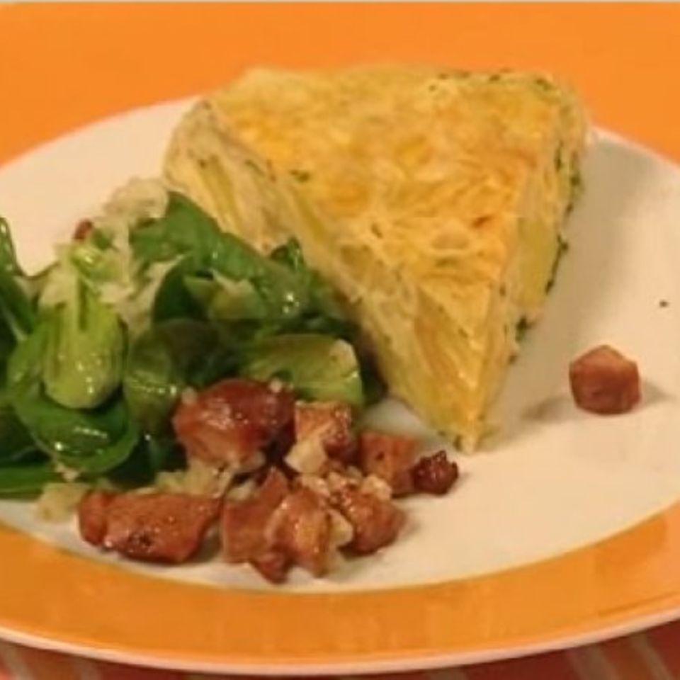 Kartoffel-Tortilla mit Feldsalat