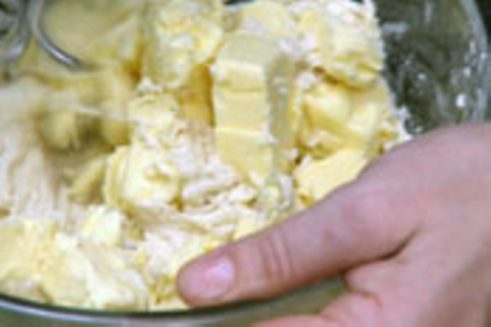 Butter unterkneten
