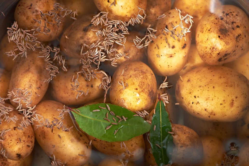 Wie macht man eigentlich... Kartoffelsalat Wie macht man eigentlich... Kartoffelsalat
