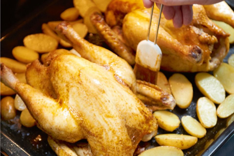 Wie macht man eigentlich... Brathähnchen Wie macht man eigentlich... Brathähnchen