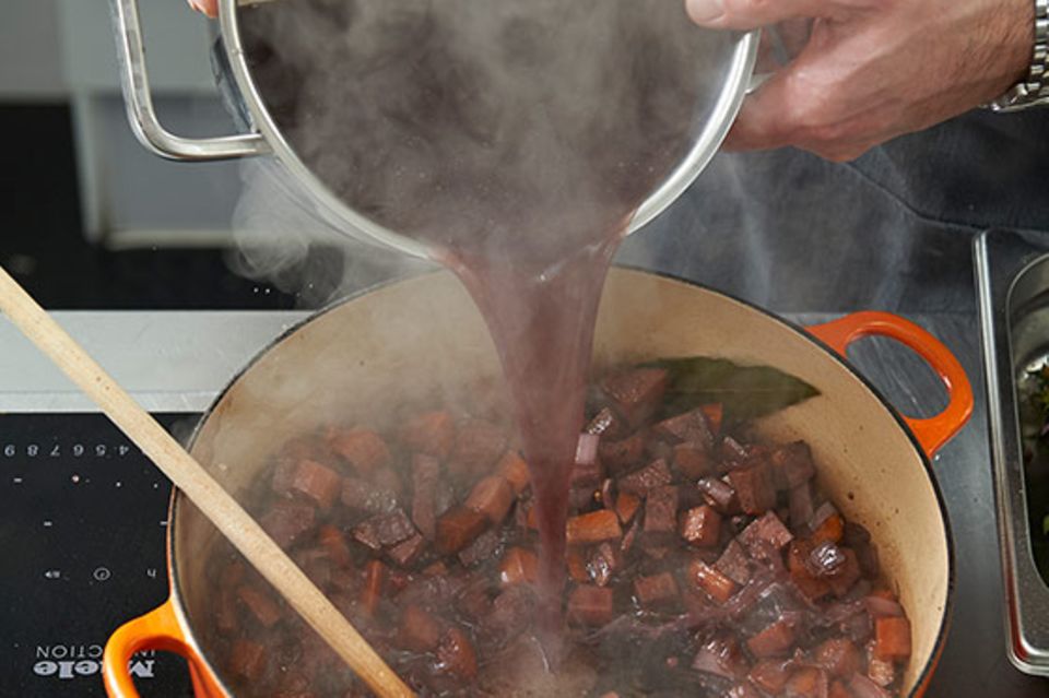 Wie macht man eigentlich... Sauerbraten Wie macht man eigentlich... Sauerbraten