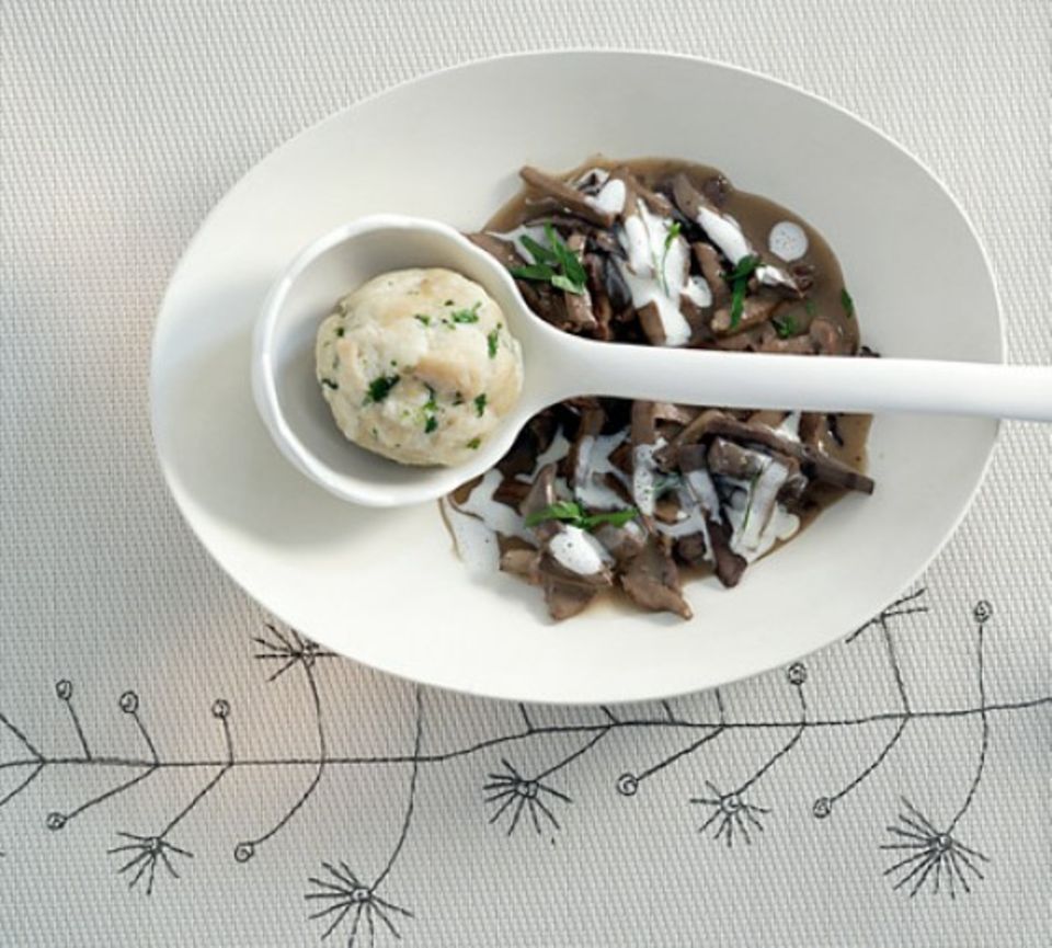 Saures Lüngerl mit Semmelknödel Saures Lüngerl mit Semmelknödel
