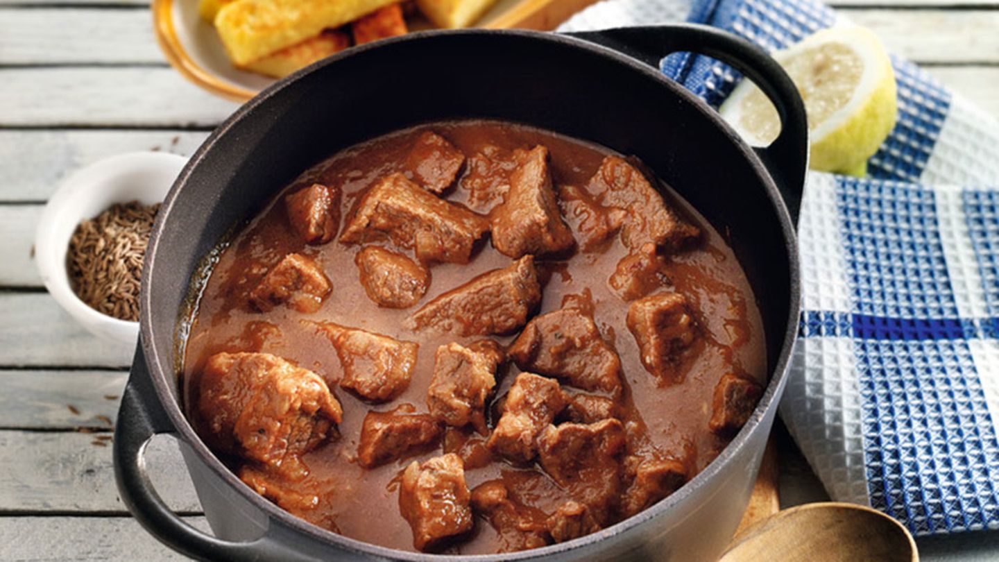 Rindsgulasch mit Polenta Rezept