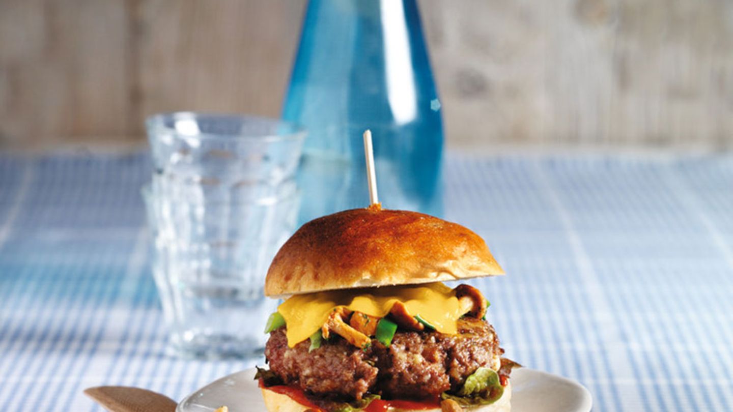 Cheeseburger mit Pfifferlingen Rezept
