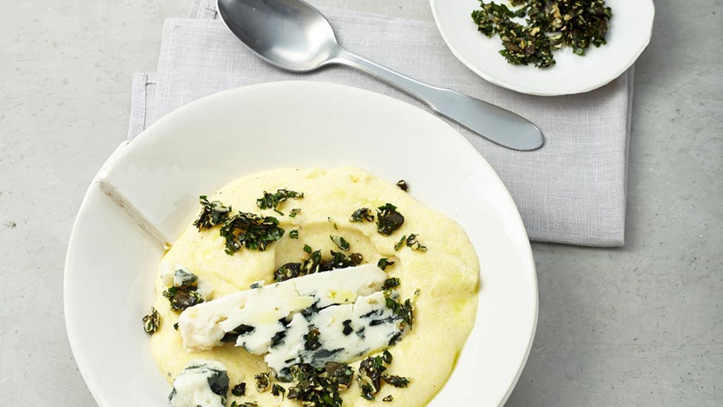 Polenta mit Roquefort und Kürbiskern-Gremolata Rezept