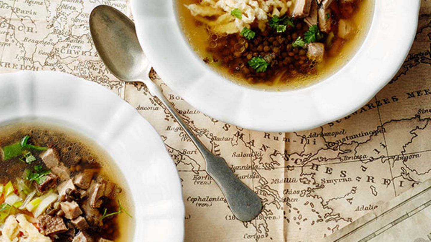 Linsensuppe mit Spätzle Rezept