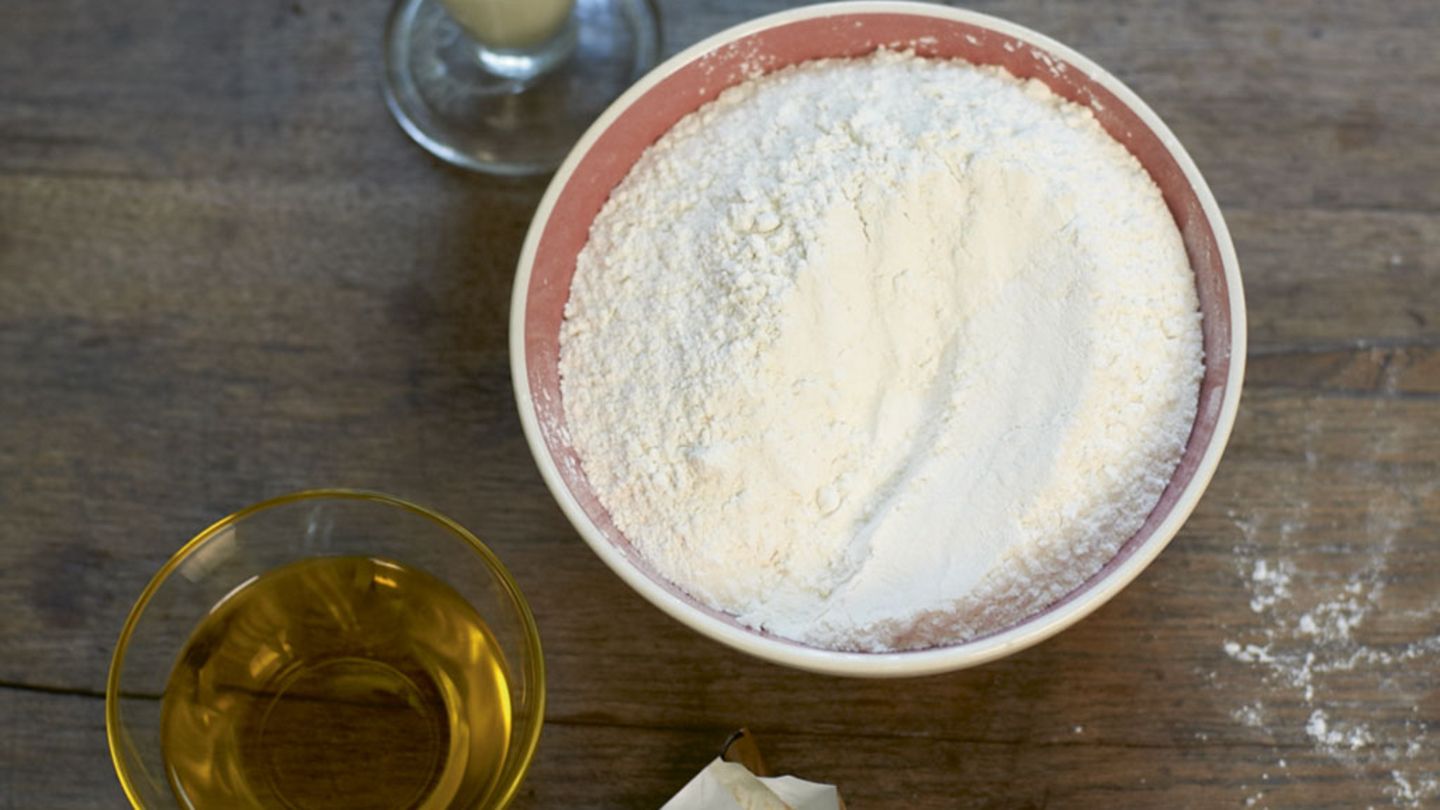 Flammkuchenteig Grundrezept