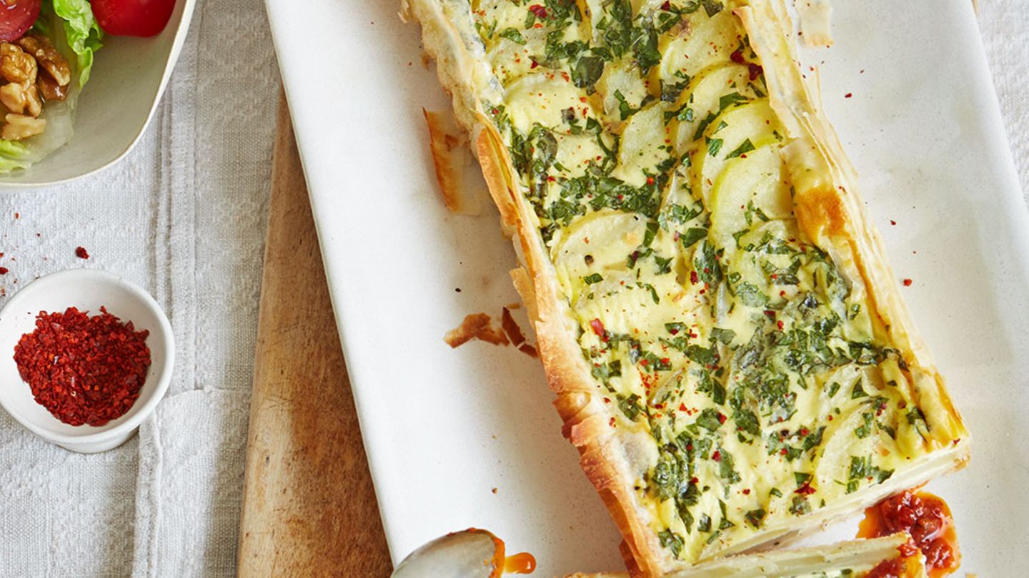 Kartoffel-Tarte mit Harissa-Dip Rezept