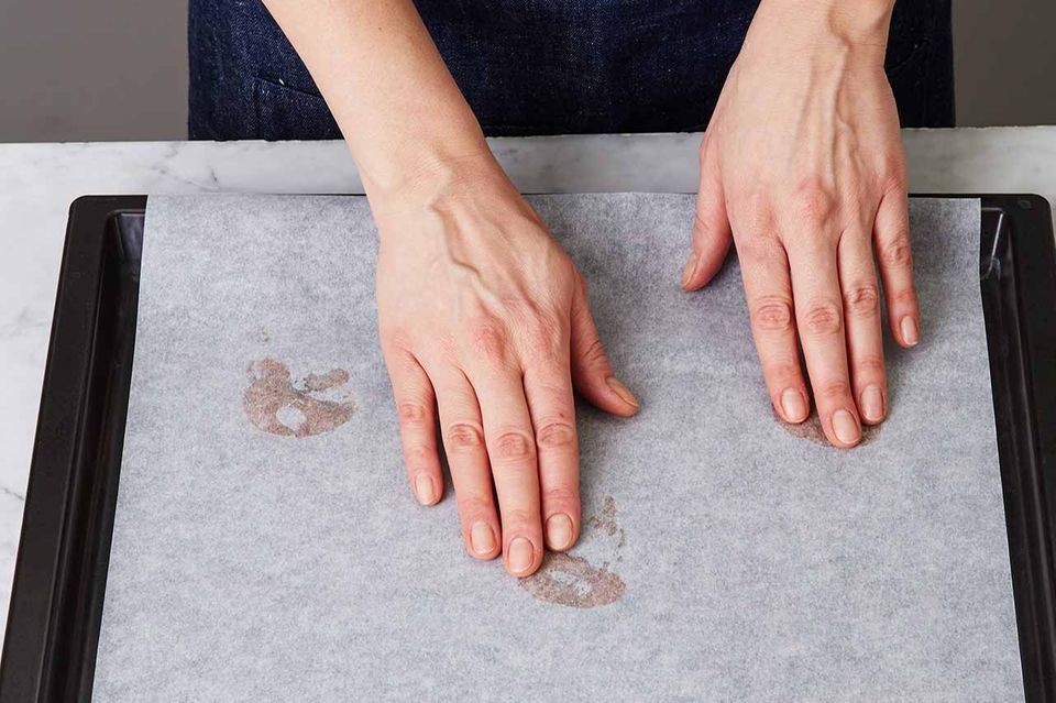 Wiener Schnitten Backschule Schritt 6 Backpapier