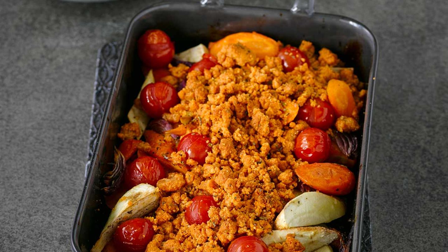 Gemüse-Crumble mit Endiviensalat Rezept