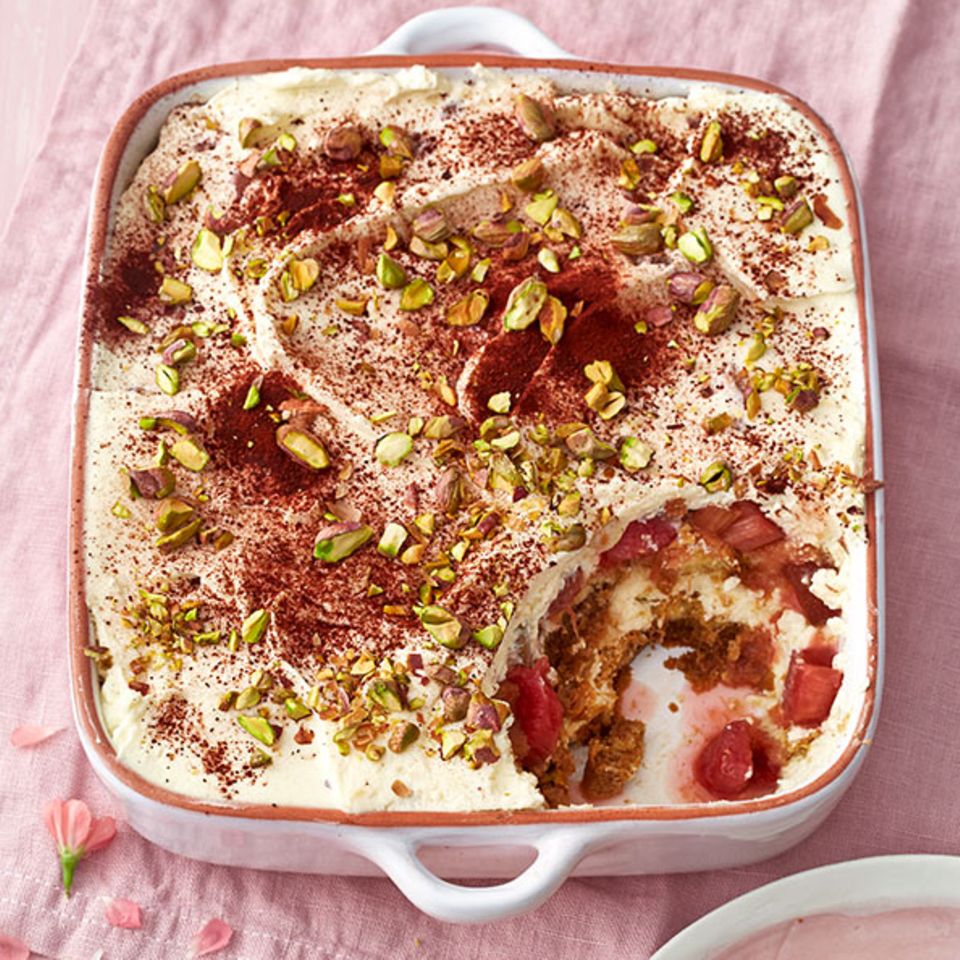 Rhabarber-Tiramisu Rezept - [ESSEN UND TRINKEN]