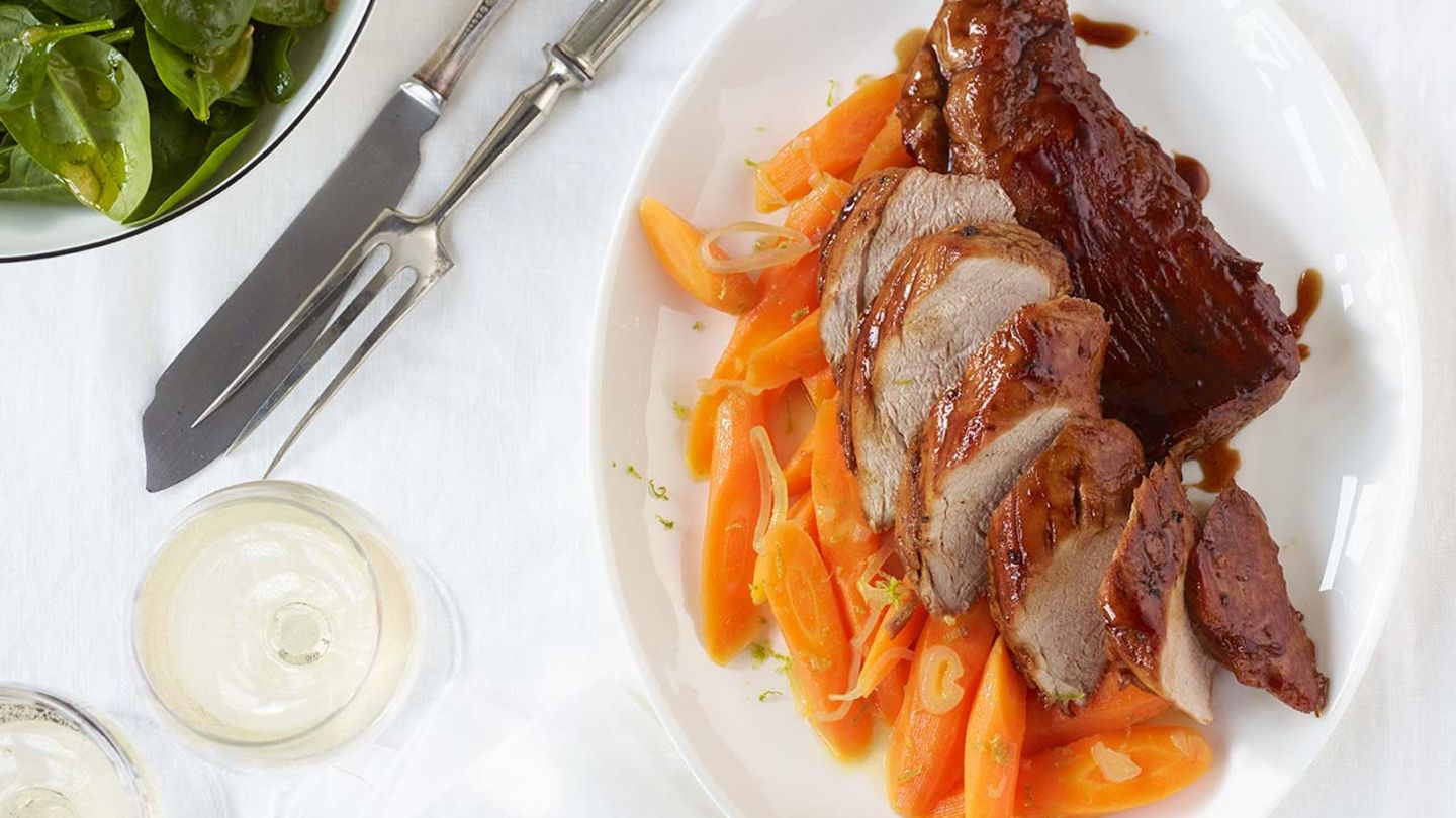 Glasierte Schweinefilets mit Spinatsalat und Limetten-Möhren Rezept