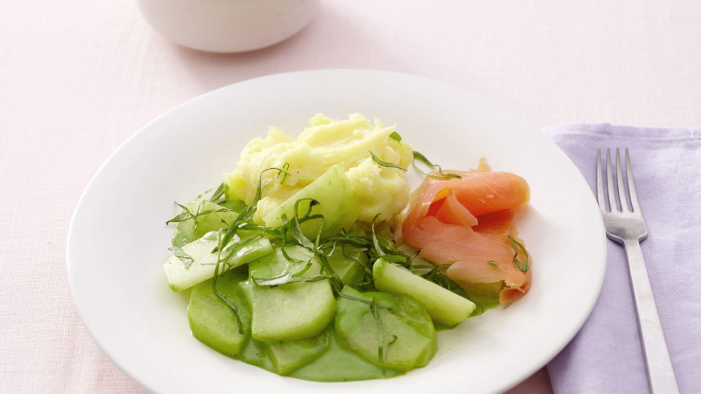 Kohlrabi in Bärlauchrahm mit Kartoffelpüree Rezept