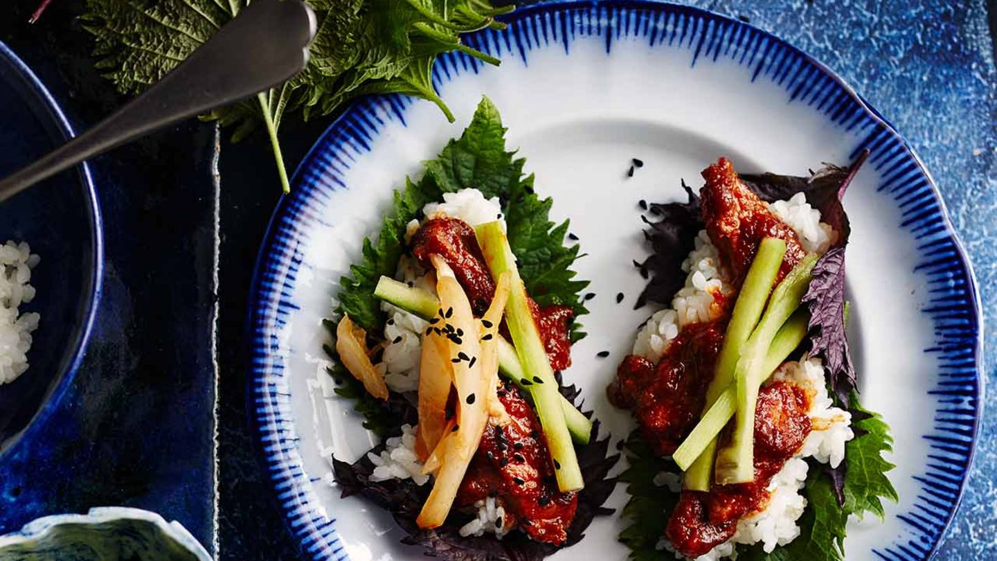 Bulgogi - mariniertes Fleisch im Sesamblatt Rezept