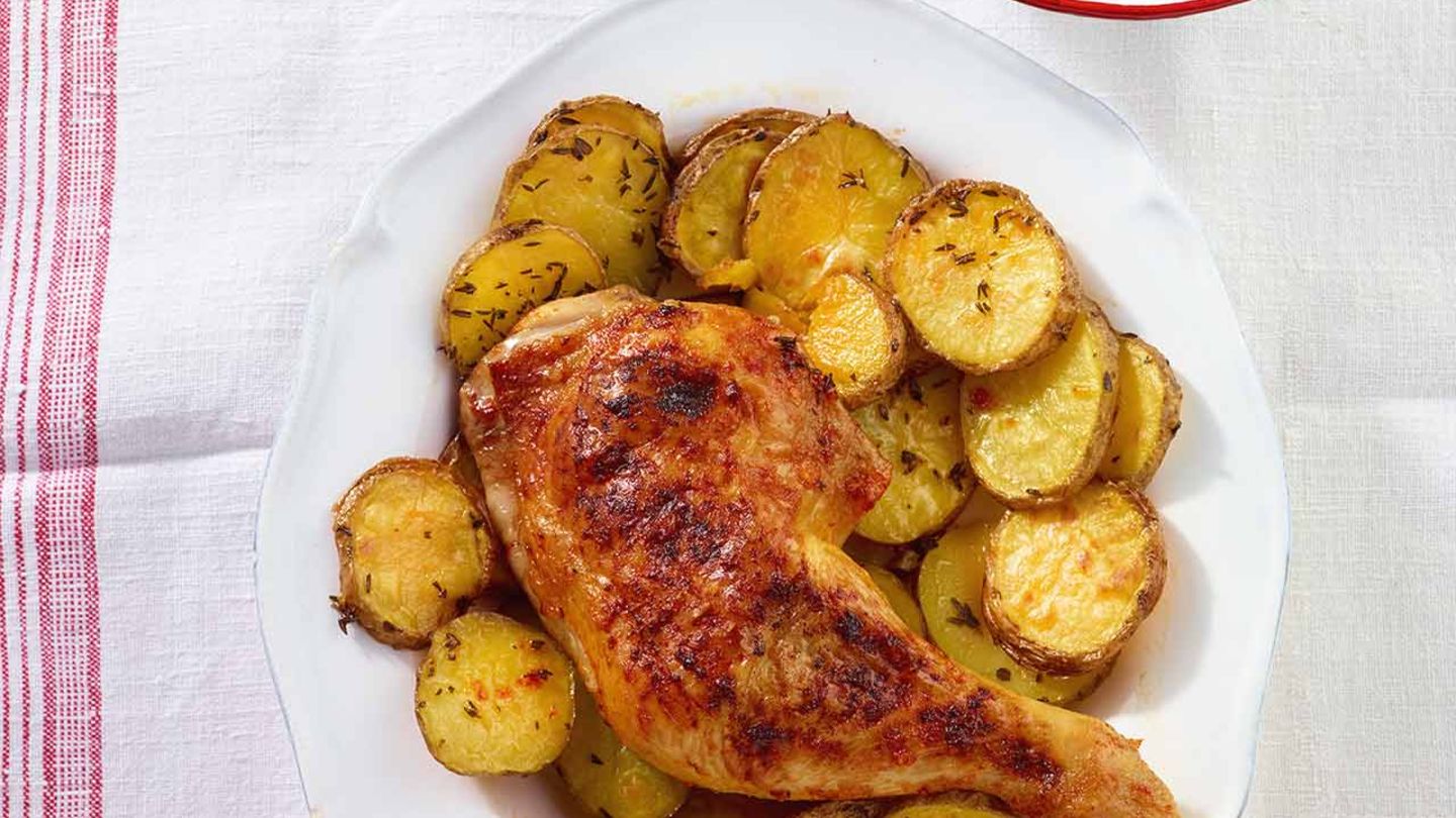 Hähnchenkeulen mit Harissa-Kruste und Zazaiki-Dip Rezept