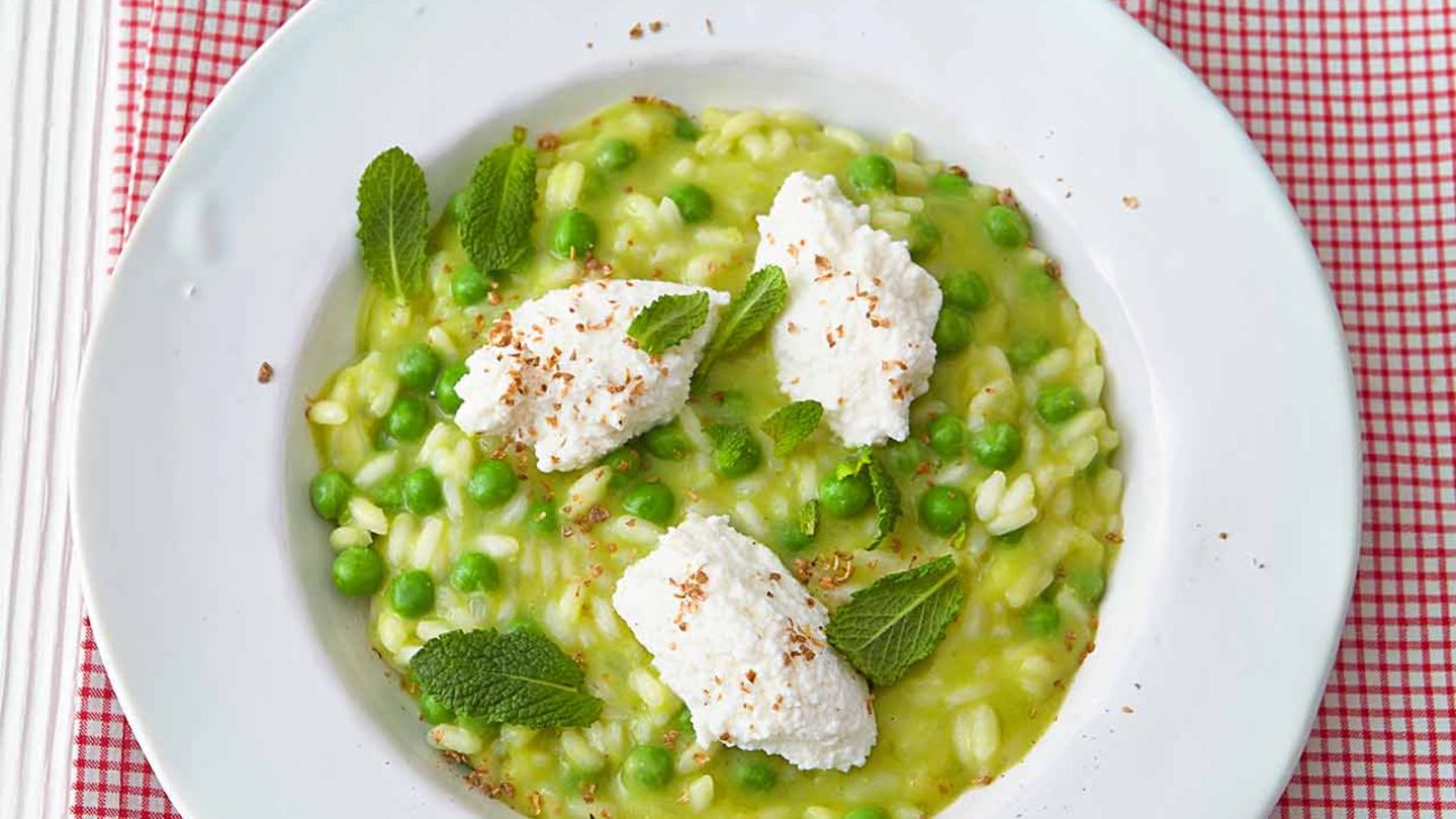 Grüner Erbsen-Risotto mit Zitronen-Ricotta Rezept