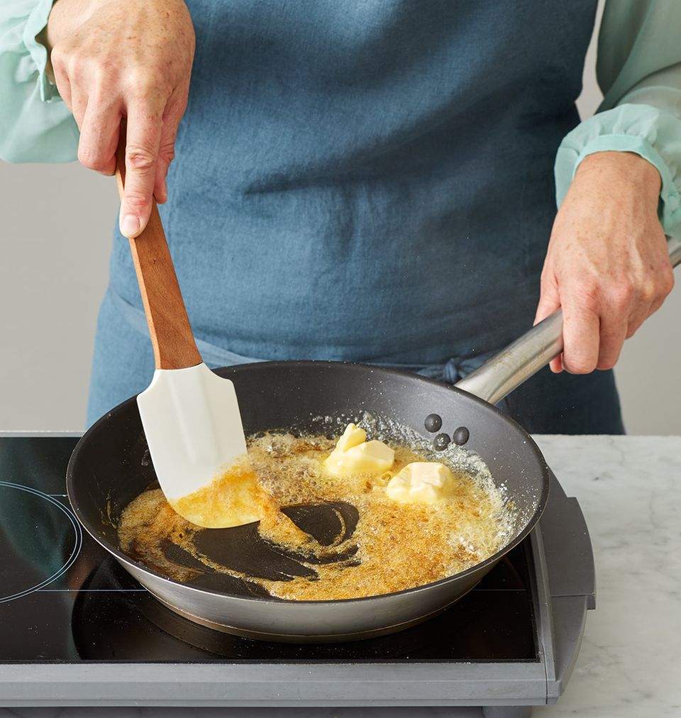 Pfirsichkuchen Melbar-Art Butter unterrühren Pfirsichkuchen Melbar-Art Butter unterrühren