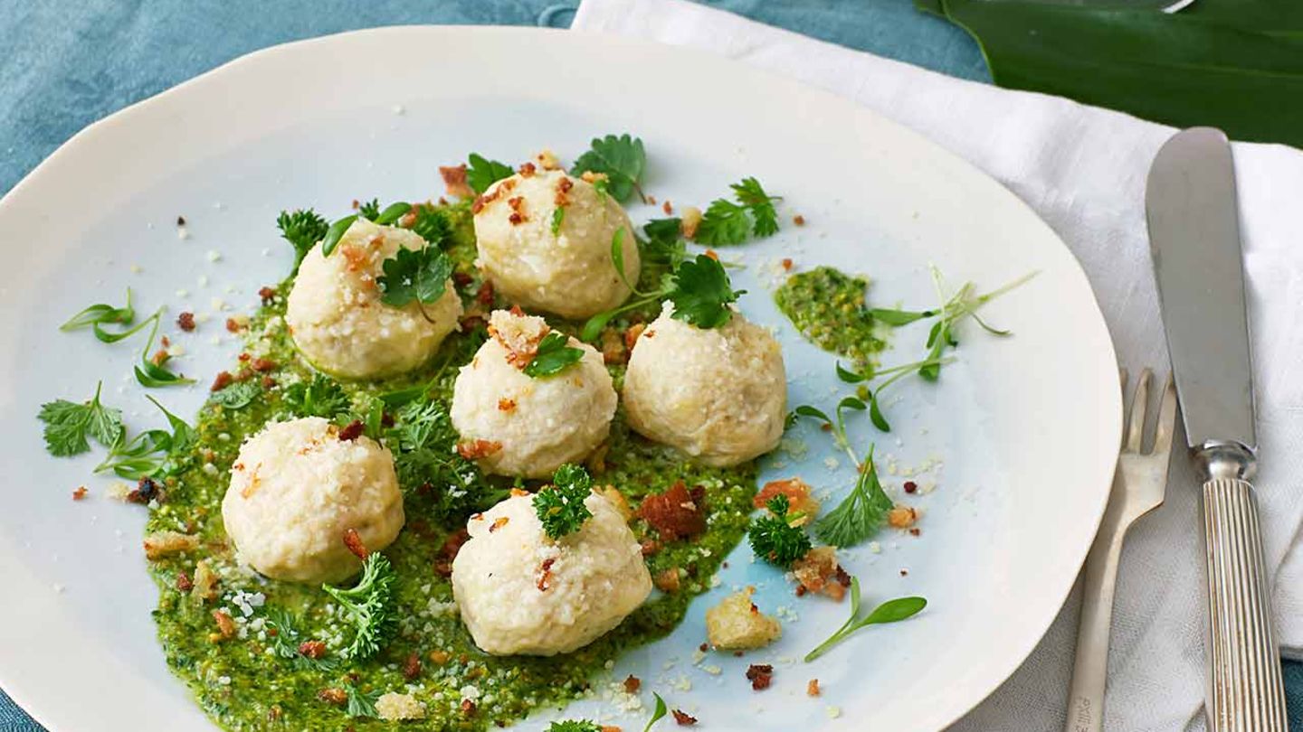 Grüne-Sauce-Kräuter-Pesto mit Ricotta-Gnudi Rezept