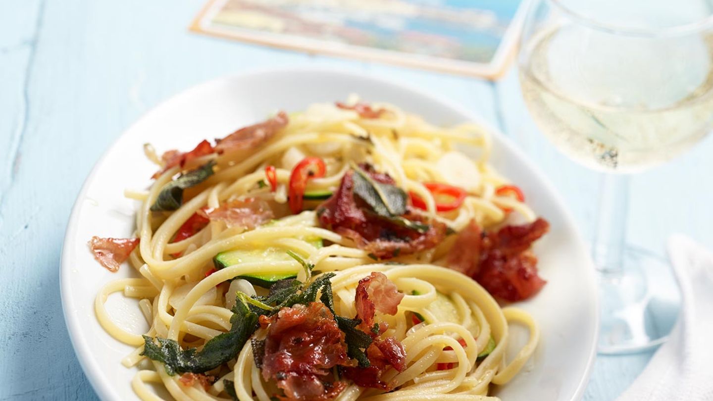 Linguine aglio, olio e peperoncino Rezept