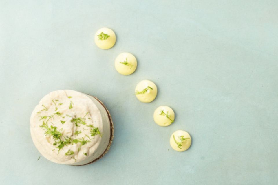 Yuzu-Creme mit Artischocken-Bavaroise