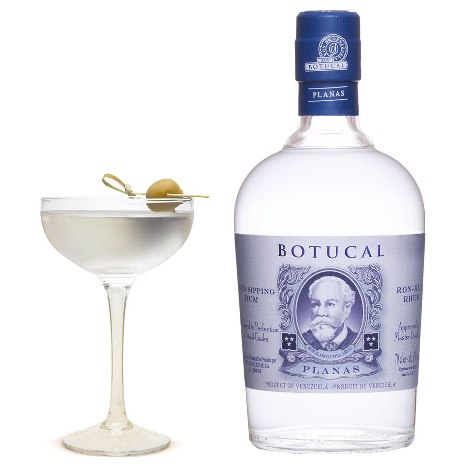Rum Botucal Planas in der Flasche und im Cocktail Naked But Not Quite Rum Botucal Planas in der Flasche und im Cocktail Naked But Not Quite