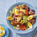 Bunter Salat mit Schweinefilet