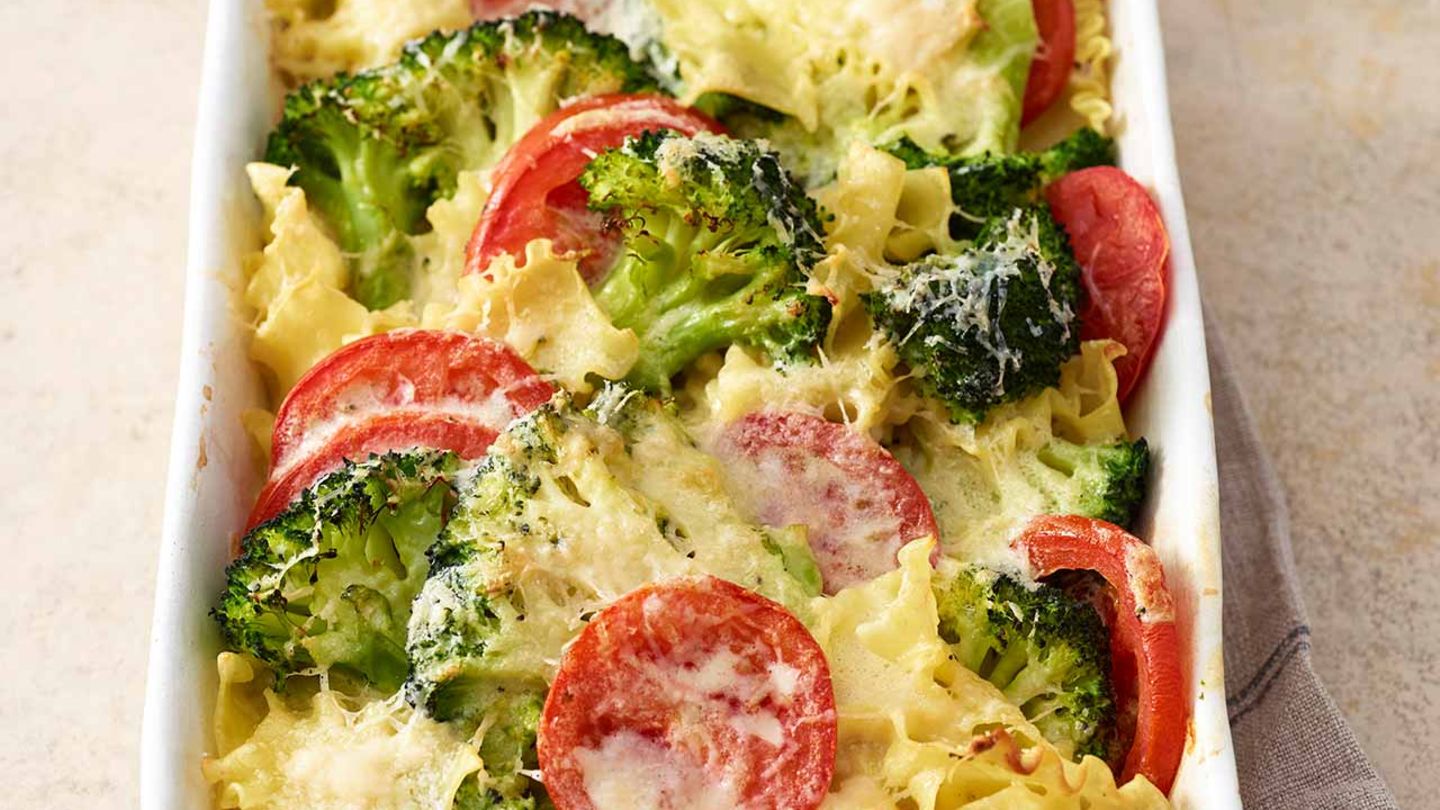 Broccoli-Nudel-Auflauf mit Tomaten Rezept - [ESSEN UND TRINKEN]