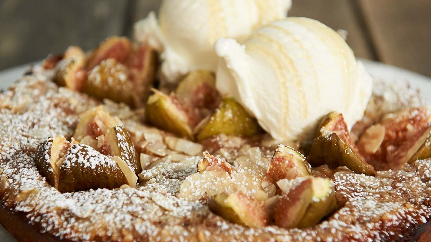 Gegrillte Feigen-Clafoutis mit Eis Rezept