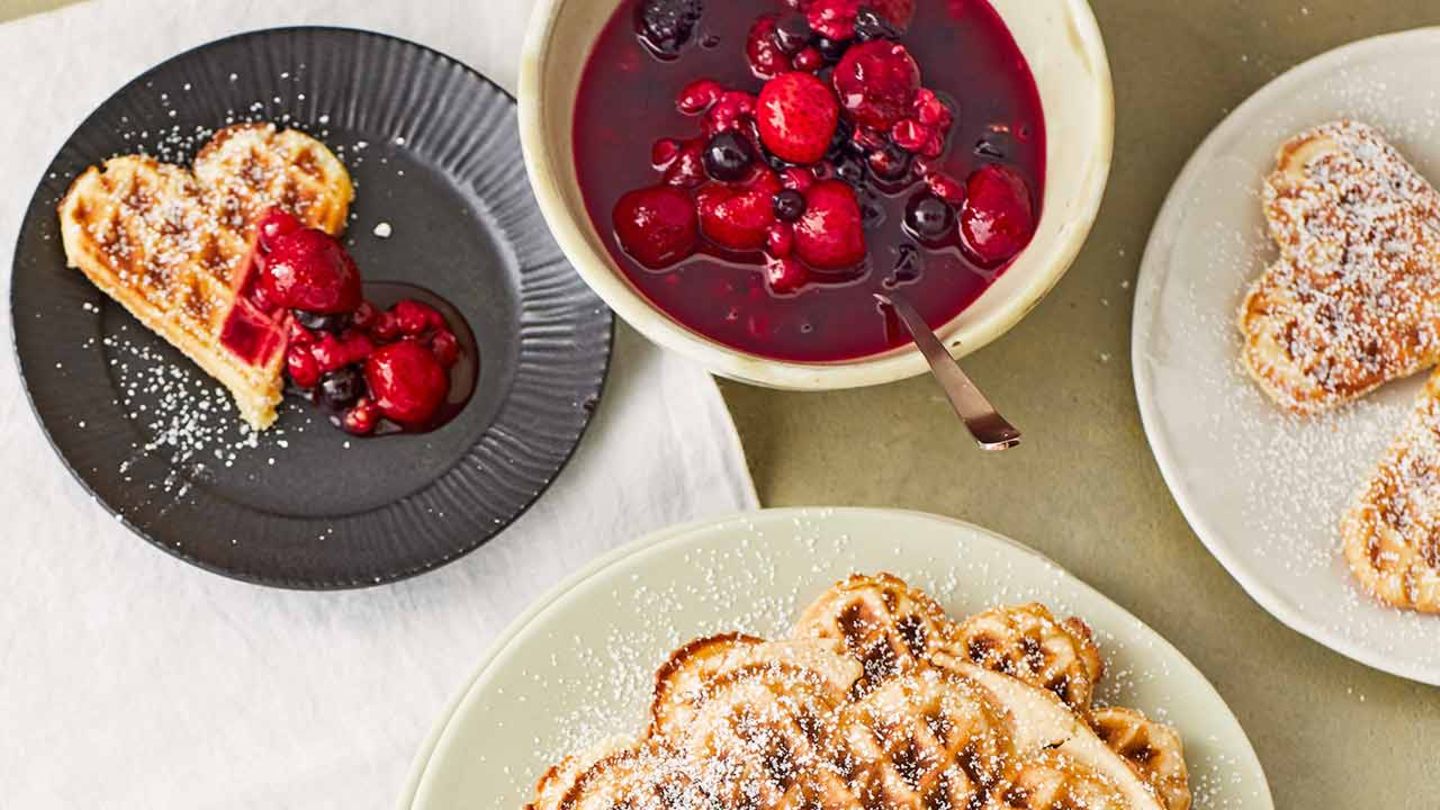 Sahne-Waffeln mit Beerenkompott: Thermomix ® Rezept
