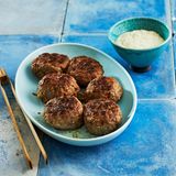 Frikadellen-Grundrezept mit Senf-Dip für Thermomix ®: Rezept