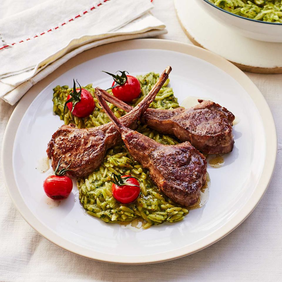 Pastasotto mit Pesto und Lammkoteletts Thermomix ®: Rezept