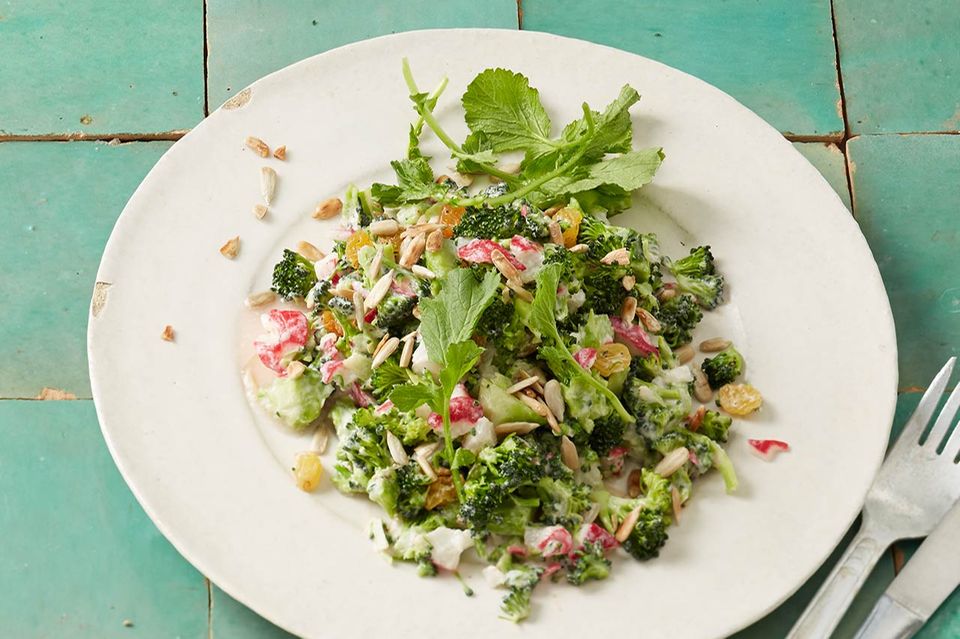 Brokkoli-Radieschen-Salat