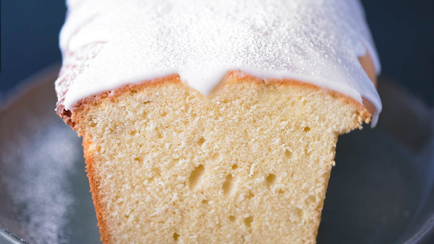 Zitronenkuchen mit Zuckerguss: Thermomix ® Rezept - [ESSEN UND TRINKEN]