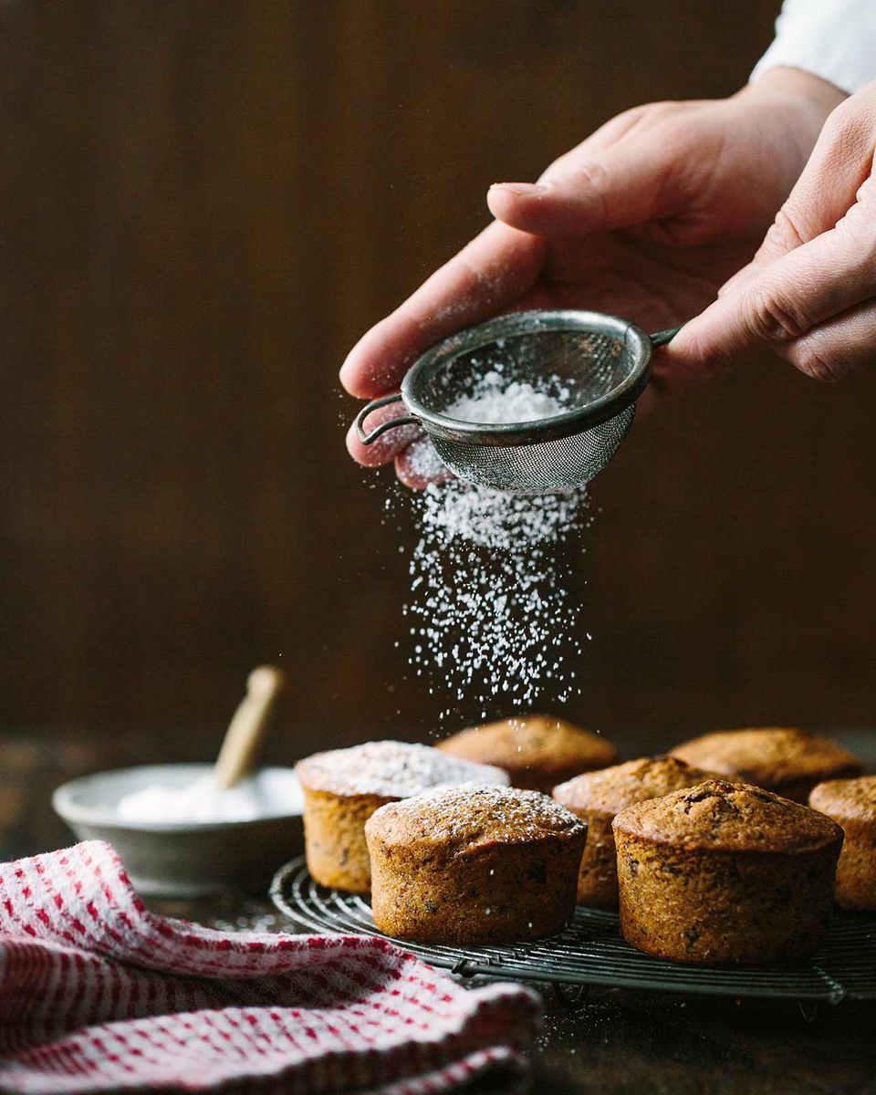 Backen in der Winterzeit - Puderzucker Backen in der Winterzeit - Puderzucker