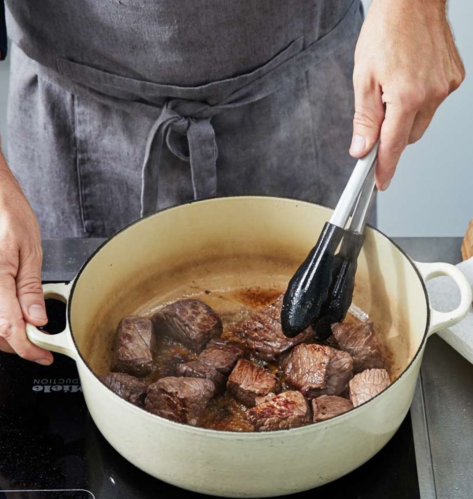 Schritt 3 - Wie macht man Boeuf Bourguignon Schritt 3 - Wie macht man Boeuf Bourguignon