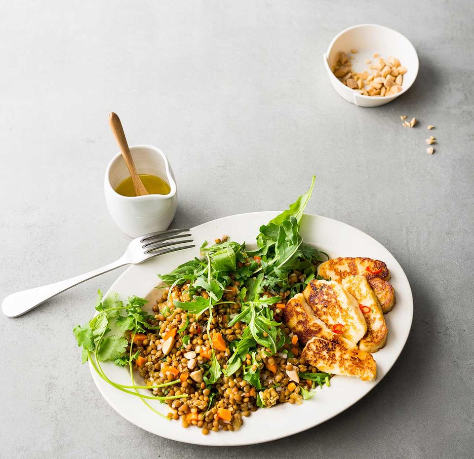 Linsensalat mit Halloumi Linsensalat mit Halloumi
